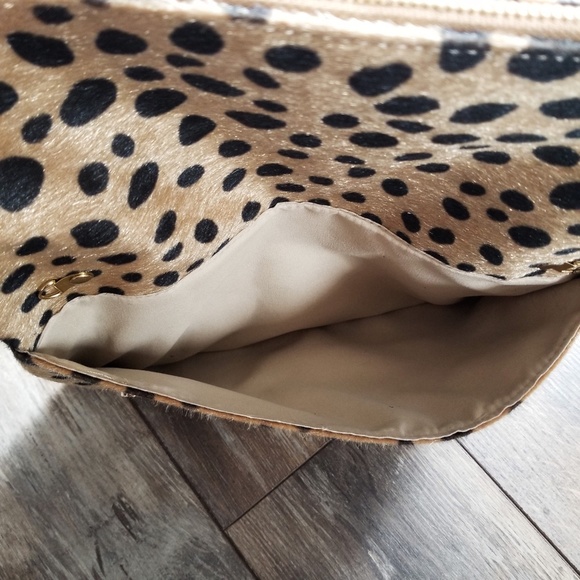 PRINCESS Faux Hide Cheetah Clutch Shoulder Bag - Picture 4 of 9